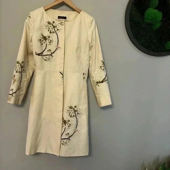 Cole Haan Women's size 2 Long Embroidered Coat Lined Dress Jacket - Picture 2 of 14